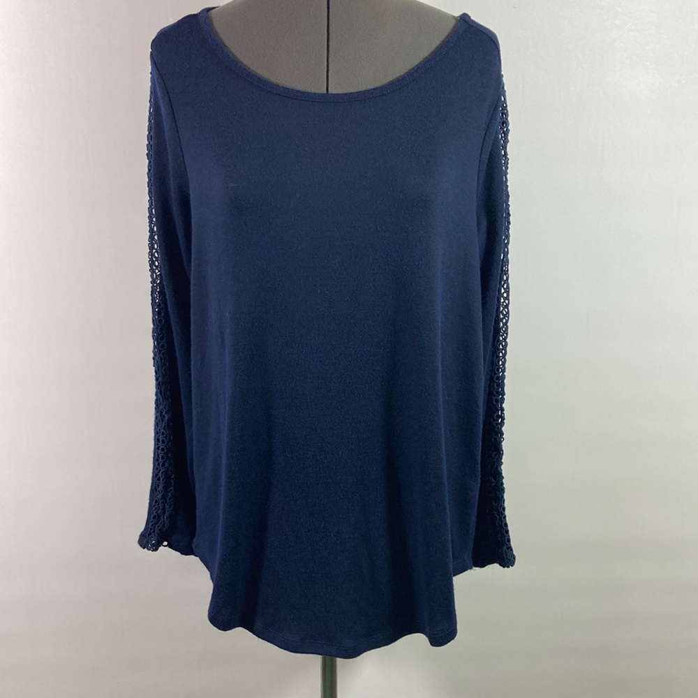 Max Jeans  Long Sleeve See Through Embroiderers Sleeve Open Back Navy Top Size M